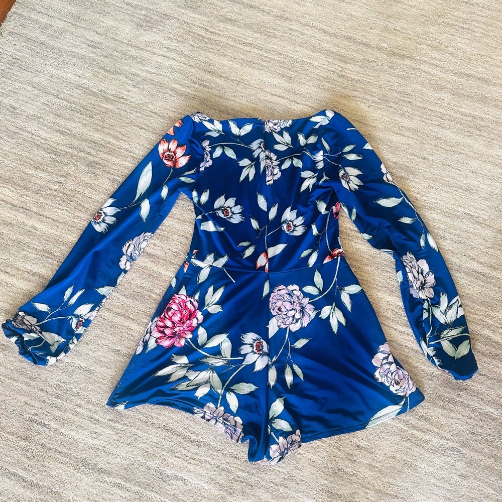 GUESS FLORAL ROMPER COSMIC DEEP INK - Picture 6 of 13